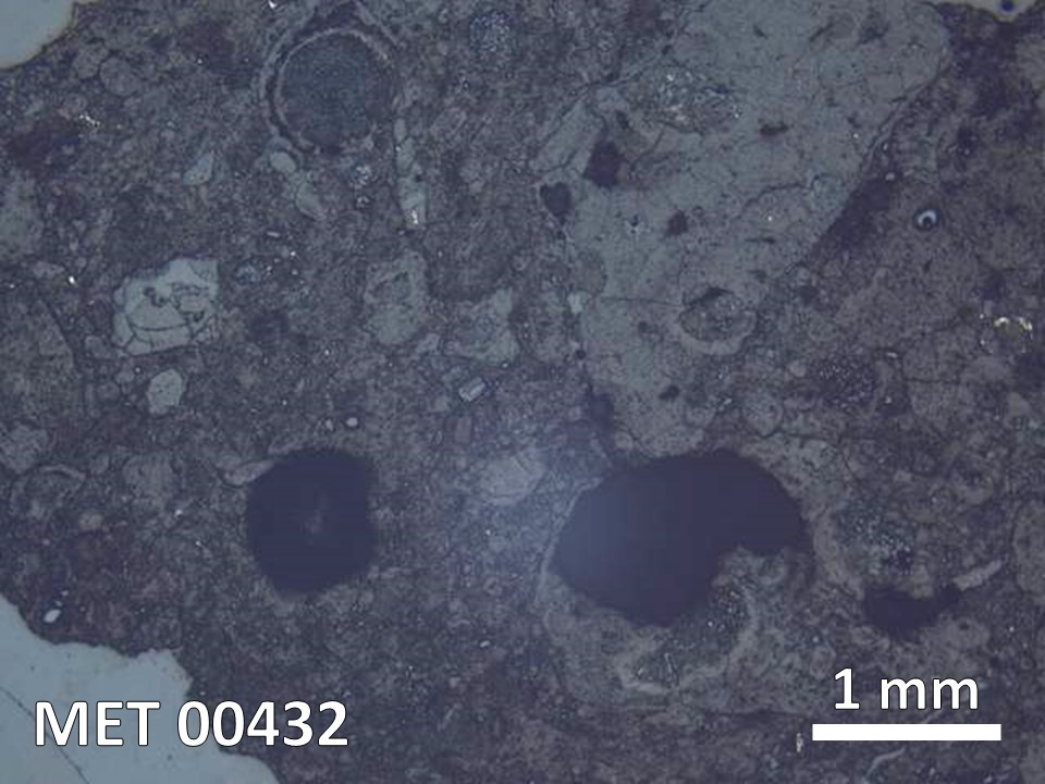 Thin Section Photo of Sample MET 00432 in Reflected Light with  Magnification