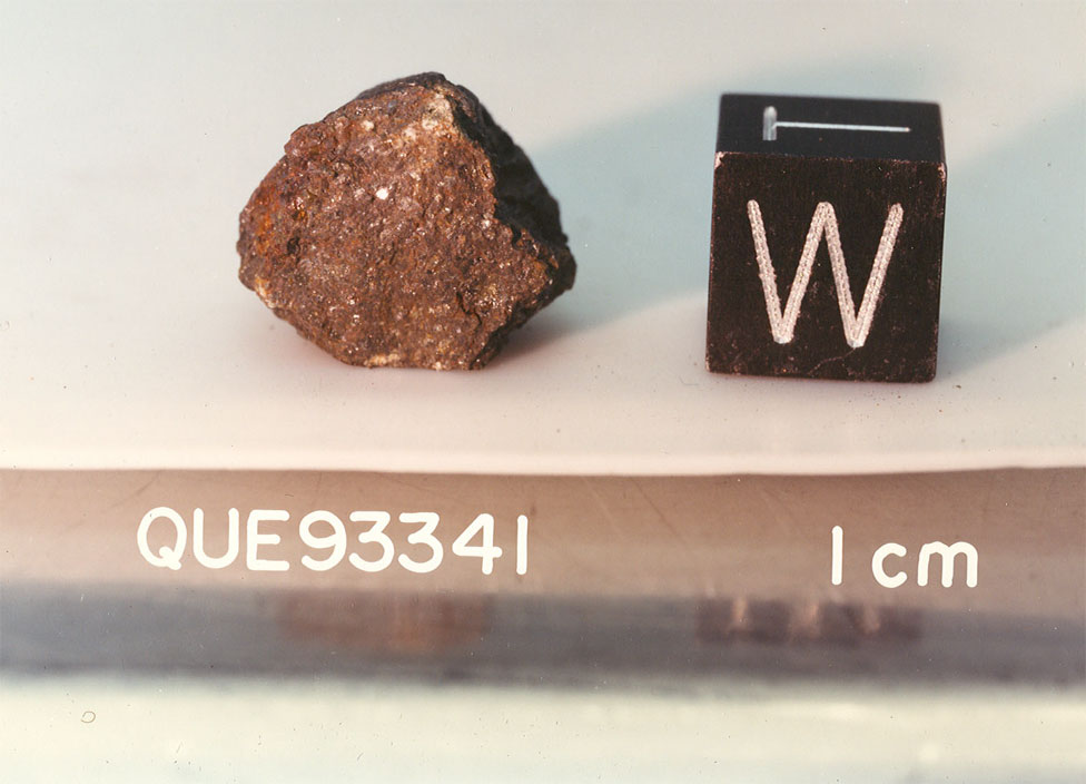 Lab Photograph of Sample QUE 93341