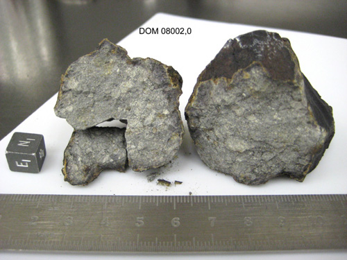 Lab Photograph of Sample DOM 08002