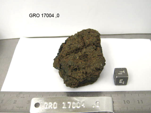 Lab Photo of Sample GRO 17004 Displaying East Orientation