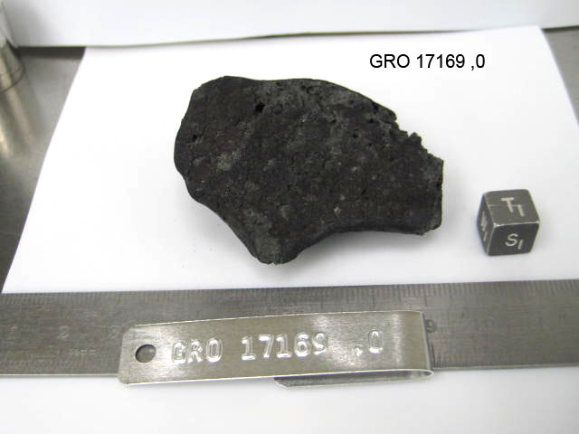 Lab Photo of Sample GRO 17169 Displaying South Orientation