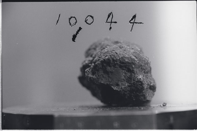 Black and white stereo photograph of Apollo 11 Sample(s) 10044.