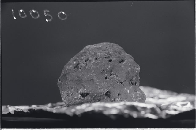Black and white Processing photograph of Apollo 11 Sample(s) 10050.