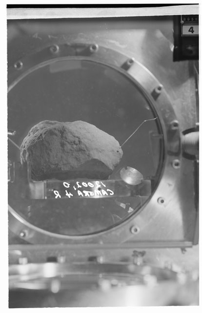 Black and white stereo photograph of Apollo 12 Sample 12002,0 using Camera IV angle R.