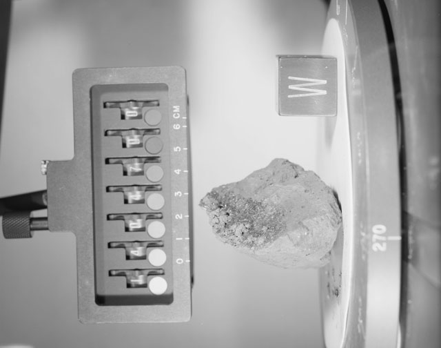 Black and white photograph of Apollo 14 Sample(s) 14047,0; Stereo photo with an orientation of 270 degrees, W .