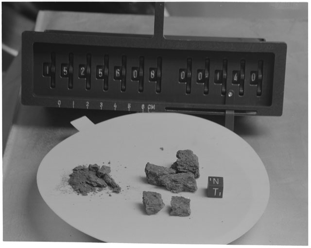 Inventory Photograph of Apollo 15 Sample(s) 15256,08