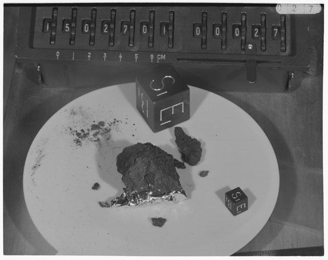 Inventory Photograph of Apollo 15 Sample(s) 15027,01