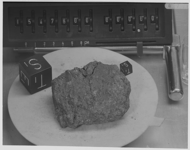 Inventory Photograph of Apollo 15 Sample(s) 15476