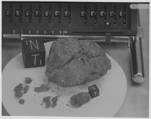 Inventory Photograph of Apollo 15 Sample(s) 15476,9