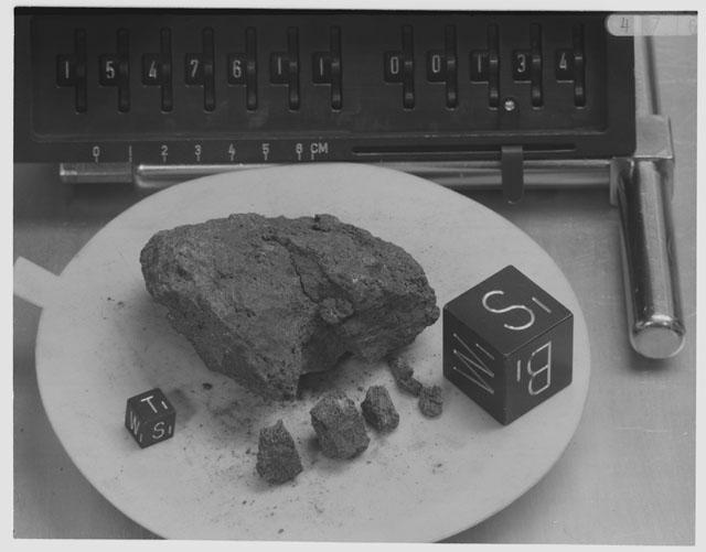 Inventory Photograph of Apollo 15 Sample(s) 15476,11