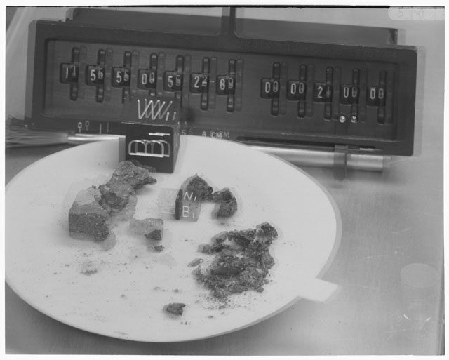 Inventory Photograph of Apollo 15 Sample(s) 15505,07