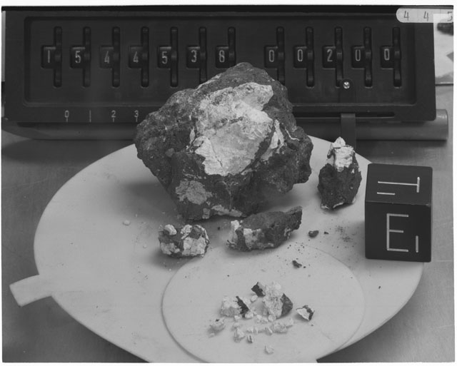Inventory Photograph of Apollo 15 Sample(s) 15445,38