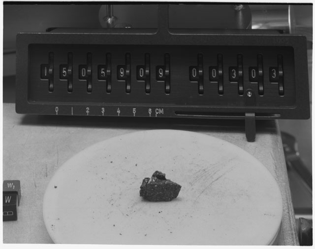 Inventory Photograph of Apollo 15 Sample(s) 15059,09