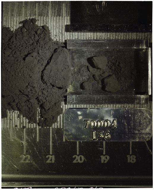 Color photograph of Apollo 17 Sample(s) 70004,136; Processing photograph displaying Core Fines in s at 19-21 cm depth.