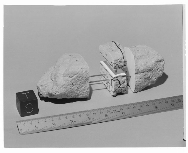 Black and white Processing photograph of Apollo 14 Sample(s) 14306,0 Model displaying the proposed cutting and chipping plan.