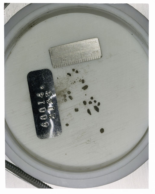 Color photograph of Apollo 16 Core Sample 60014,2123; Processing photograph displaying >1 MM Core Fines .